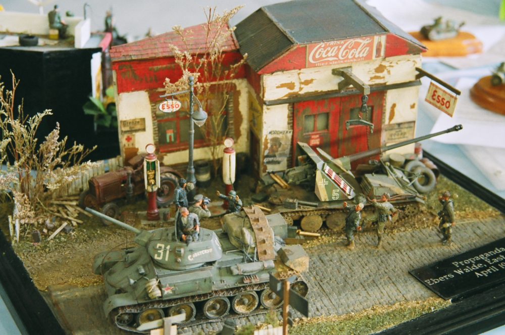Coca-Cola, Esso and Soviet tanks