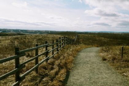 Glenbow Ranch Provincial Park trail