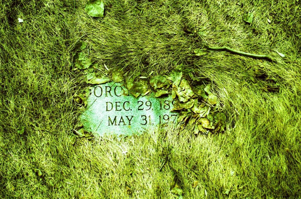 covered gravestone in Burnsland Cemetery