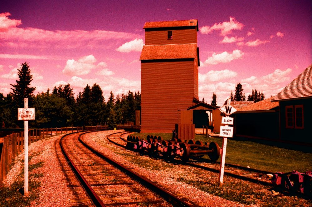 Heritage Park grain silo & train tracks