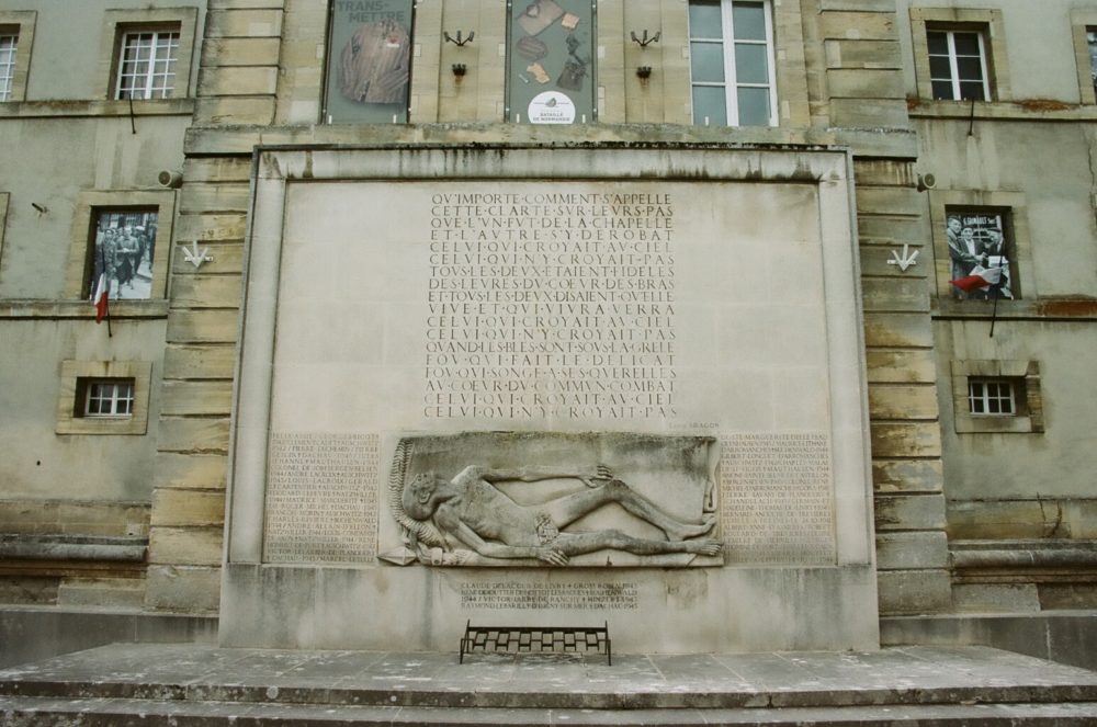 Bayeux engraved wall
