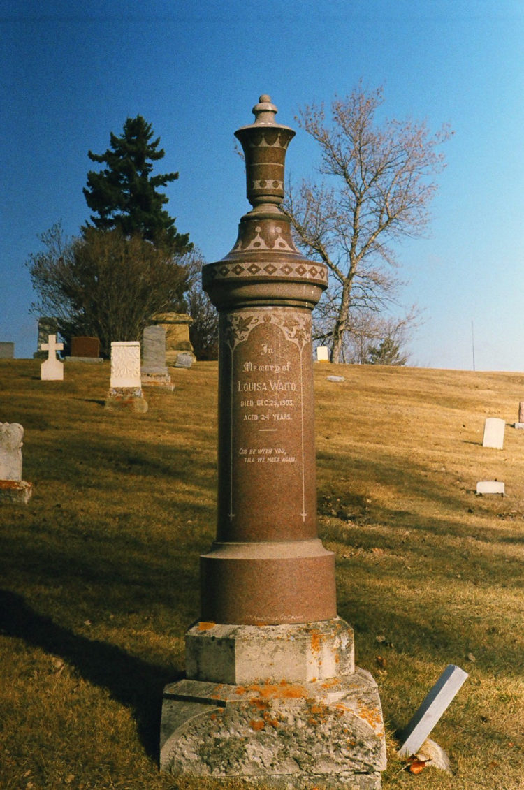 chess piece tombstone at Union Cemetery