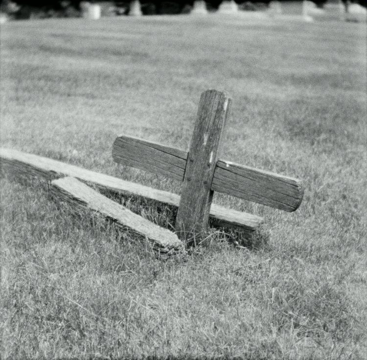 wooden cross at Union Cemetery