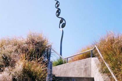 silver fern sculpture in Blenheim, NZ